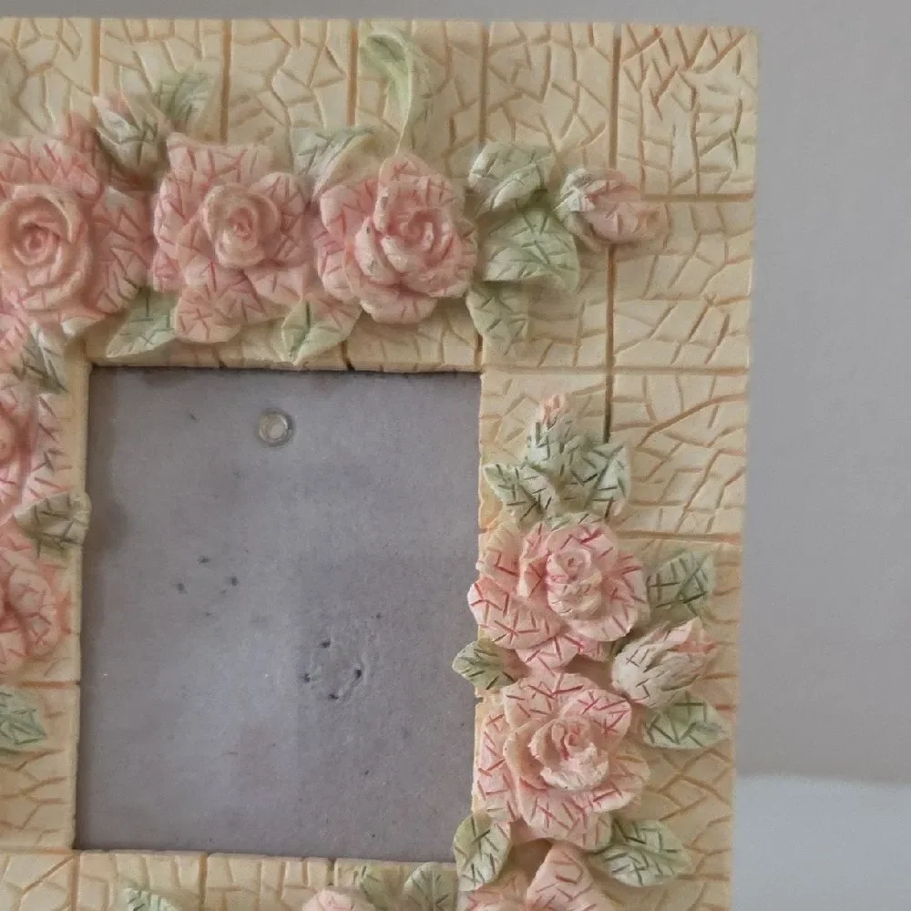 Floral Pink Rose Photo Frame – Decorative Home Accent